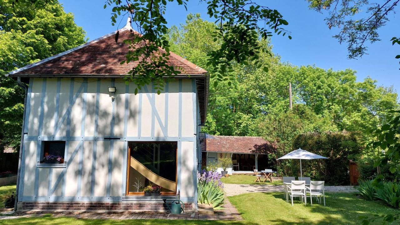 Domaine Du Carouge Hotel Lirey Exterior photo